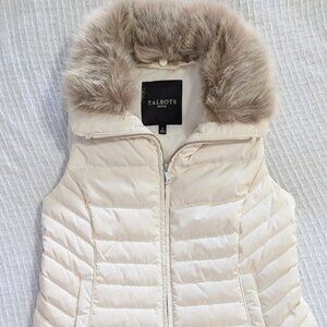 Chunky/Runway Talbots Cream Quilted Puffer Vest w/ removable 'fur' collar & zip
